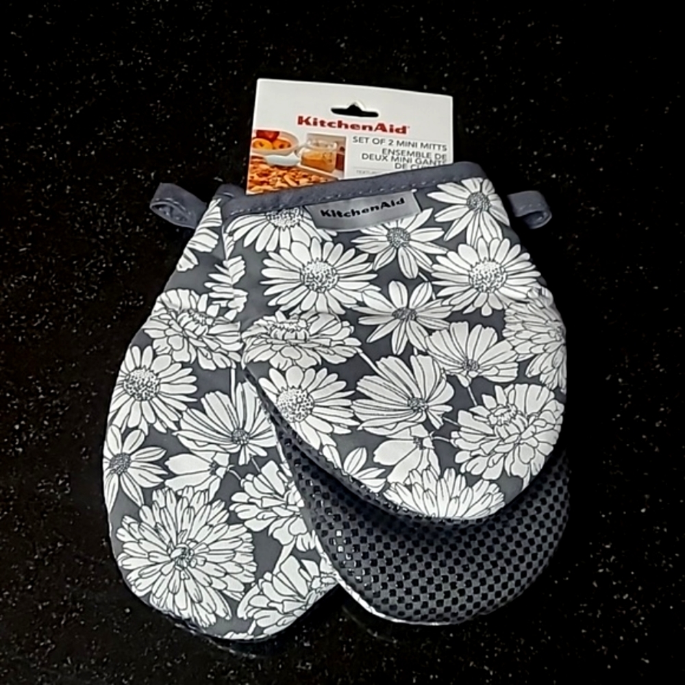KitchenAid Mini Mitts